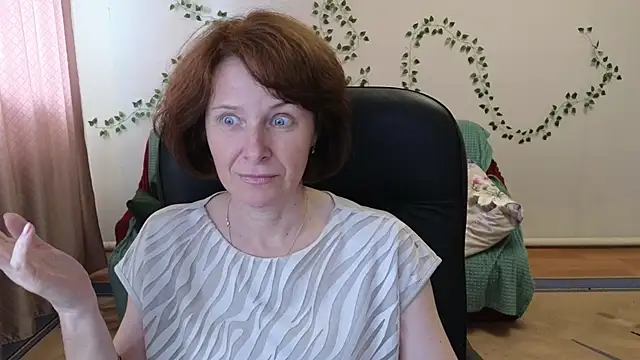 חדר צ'אט בשידור חי של Lia_Tito