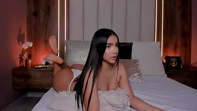 Sala de chat en directo de LucySalvatore_