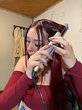 Karen18_boobsのライブチャットルーム
