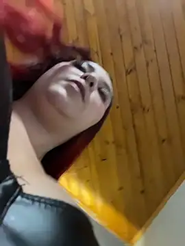 Živá chatovací místnost Karen18_boobs