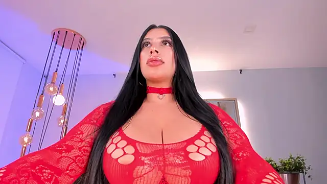 LeahLombardi_ Adlı Modelin Canlı Sohbet Odası