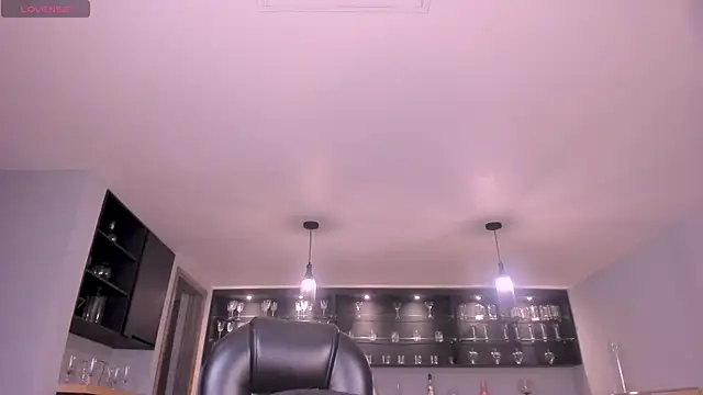 LeahLombardi_ 실시간 채팅방