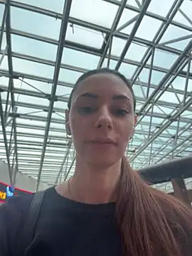 غرفة دردشة Amelie_Crosby المباشرة