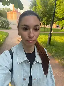 Amelie_Crosby Adlı Modelin Canlı Sohbet Odası