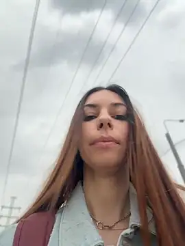 Živá chatovací místnost CrystalClean