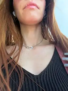 Živá chatovací místnost CrystalClean