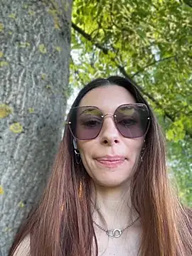 CrystalClean Live Chatrum