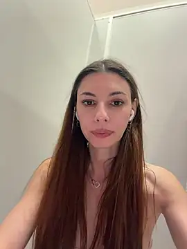 Živá chatovací místnost CrystalClean