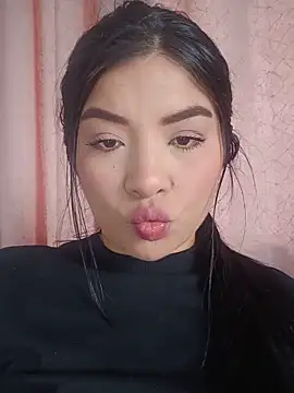 VioletSexy Adlı Modelin Canlı Sohbet Odası