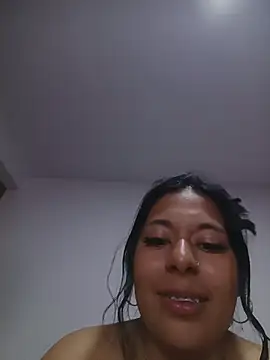 Laila_and_konny's Live Chat Room