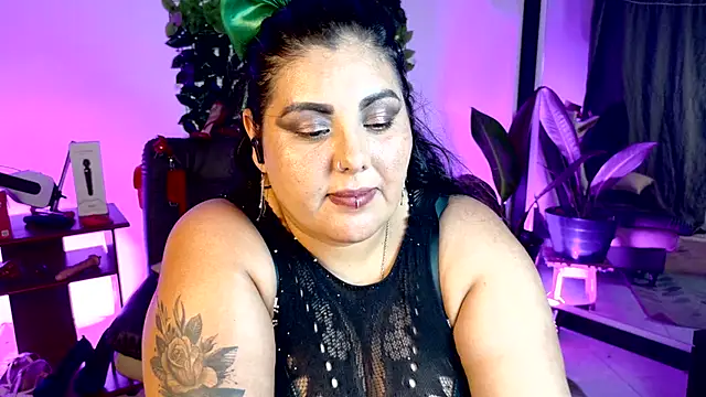 Sala de chat ao vivo de AndreaKinky