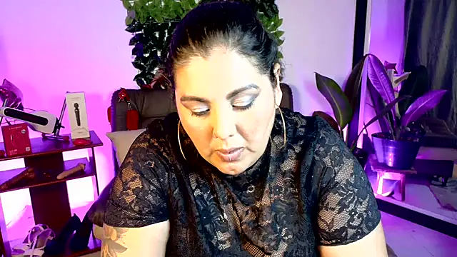 AndreaKinky's Live Chat Room