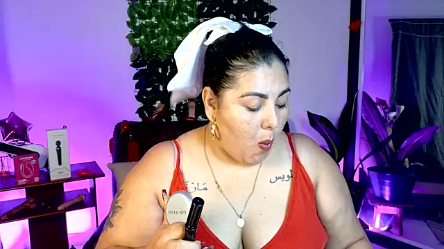 Chat ao vivo de AndreaKinky