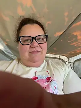 غرفة دردشة Fatpussybigass المباشرة