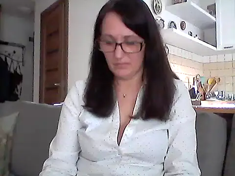 Elena48324 Live Chatraum