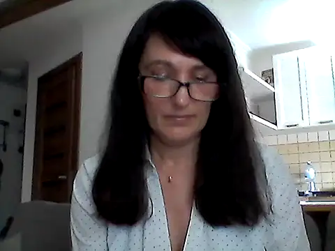 Elena48324: δωμάτιο απευθείας συνομιλίας