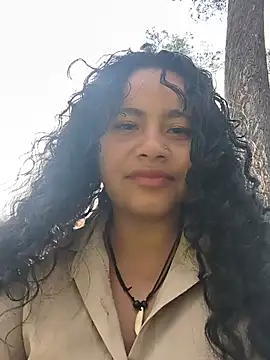 Yaya_watson's Live Chat Room