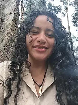 Yaya_watson Live chatroom