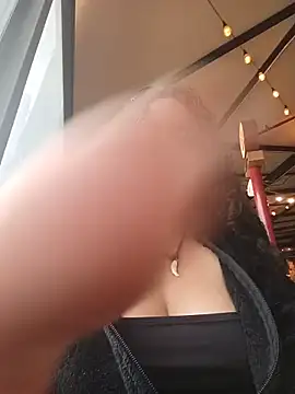 Živá chatovací místnost Yaya_watson