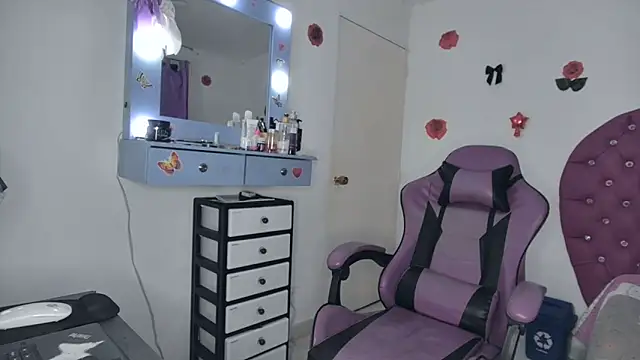 soffy_rosses – Naživo chatovacia miestnosť