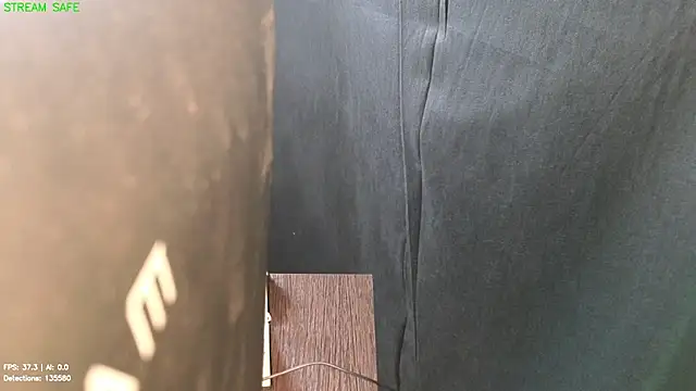 Živá chatovací místnost Betty_Brick
