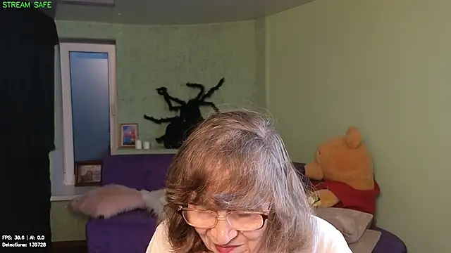 Betty_Brickn Live chat-huone