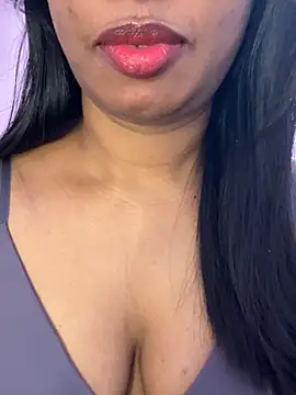 Sala de chat en directo de tamil_Aarathi