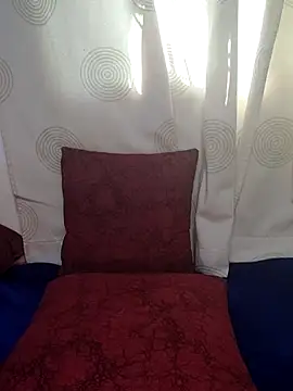 linakhalifa Adlı Modelin Canlı Sohbet Odası