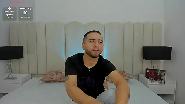 Lushian_Luna Live chatroom