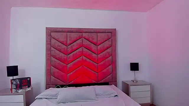 Živá chatovací místnost Lushian_Luna