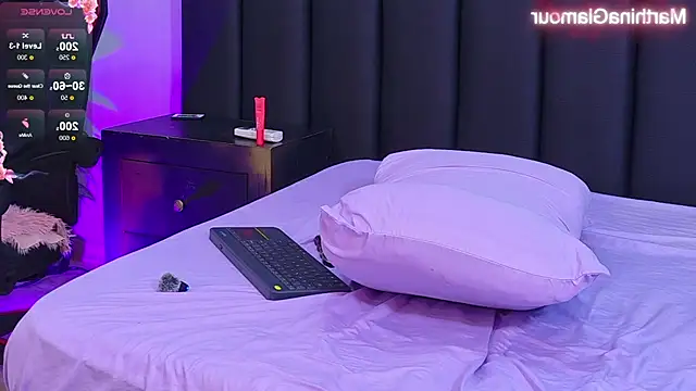 Sala de chat ao vivo de Marthina