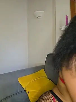 Hazel_Dollxx's Live Chat Room