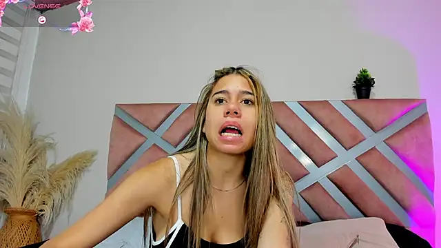 Rachell_criss – live chatrum