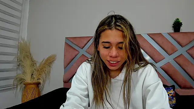 Rachell_criss Live Chatraum