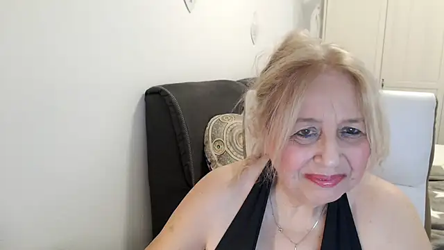 SusiLifeXXX – Kamerová šou