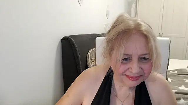SusiLifeXXX – Kamerová šou