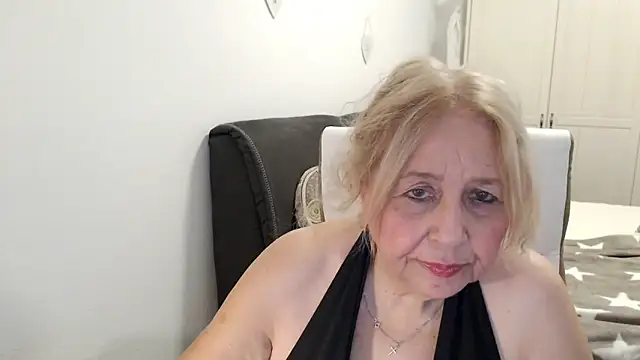SusiLifeXXX – Kamerová šou