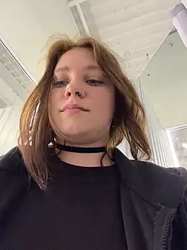 lucy-joy – live chatrum