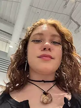 lucy-joy – live chatrum