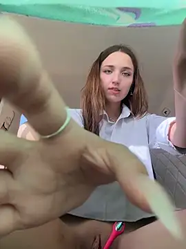 Pokój czatu na żywo – DollyTall