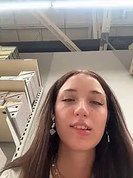 Živá chatovací místnost DollyTall