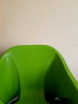 Navya6879 élő chatszobája