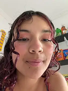 חדר צ'אט בשידור חי של Camilla_Miller01