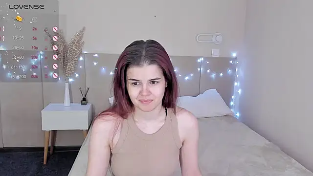 חדר צ'אט בשידור חי של Infinity_Ti