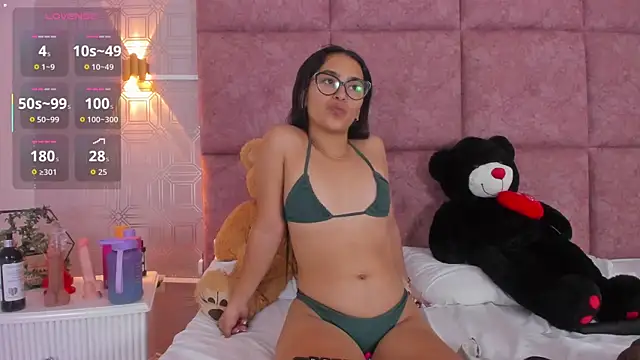 غرفة دردشة AmyStar1 المباشرة