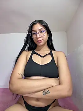 Danaeluxen Live chat-huone