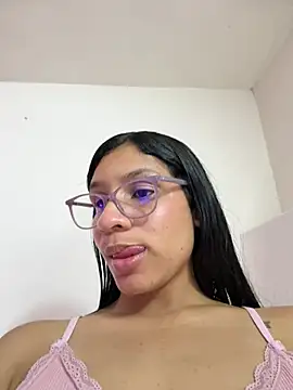 Danaeluxen Live chat-huone