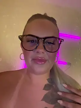 AureliaStar Show Webcam