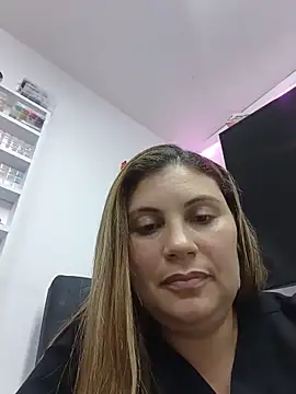 Secret_Bella Live Chatraum