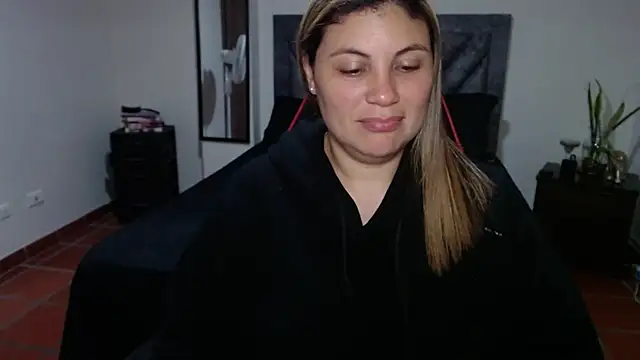 Secret_Bella Live Chatraum